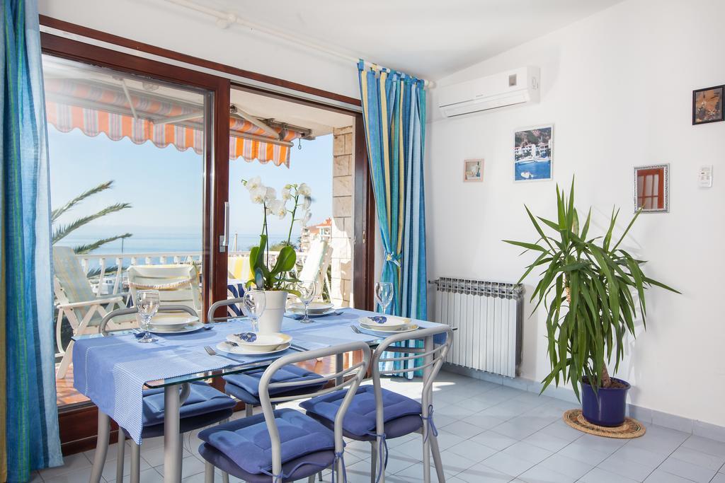 Apartments Teo Podgora Rum bild