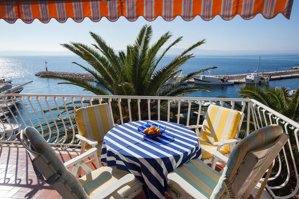 Apartments Teo Podgora Rum bild