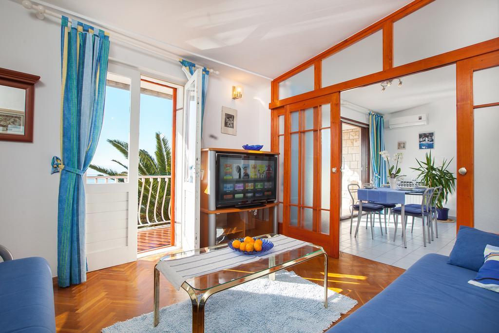 Apartments Teo Podgora Rum bild